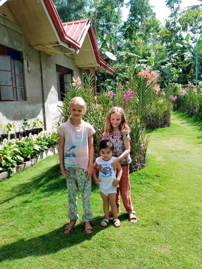 LHOYJEAN Garden Hostel Batuan Exterior foto